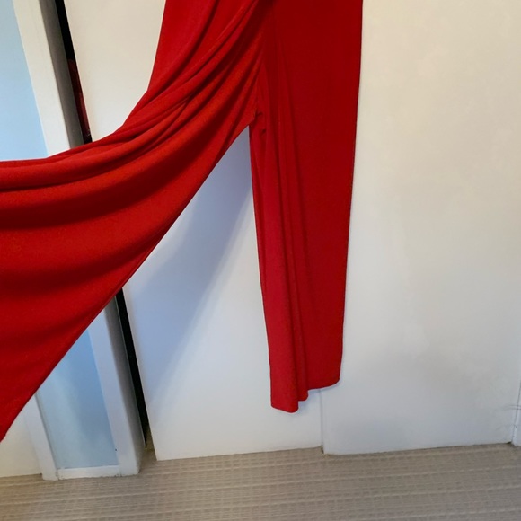 Wide legged red jumpsuit. Rhinestone shoulder strap. Looks like a gown. Size 16 - Picture 10 of 12